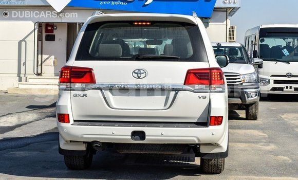 Buy Import Toyota Land Cruiser White Car in Import - Dubai in Somalia Buy Import Toyota Land Cruiser White Car in Import - Dubai in Somalia