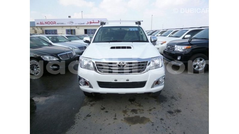 Big with watermark toyota hilux somalia import dubai 4530