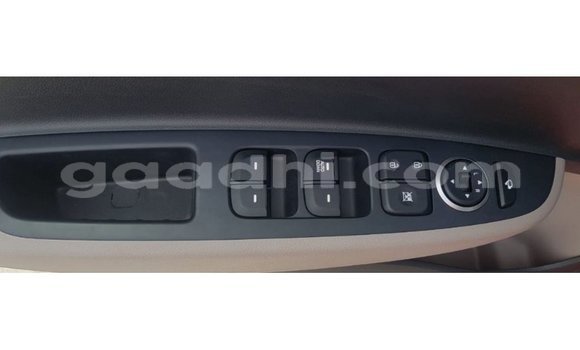 Acheter Import Voiture Hyundai i10 Rouge à Import - Dubai, Somalie Acheter Import Voiture Hyundai i10 Rouge à Import - Dubai, Somalie