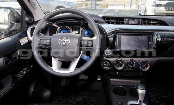 اشتري Imported Toyota Hilux أسود سيارة في Import - Dubai في الصومال اشتري Imported Toyota Hilux أسود سيارة في Import - Dubai في الصومال