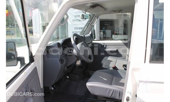 Buy Import Toyota Land Cruiser White Car in Import - Dubai in Somalia Buy Import Toyota Land Cruiser White Car in Import - Dubai in Somalia