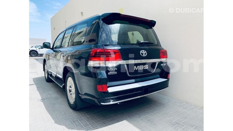 Big with watermark toyota land cruiser somalia import dubai 4560