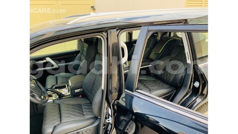 Big with watermark toyota land cruiser somalia import dubai 4560