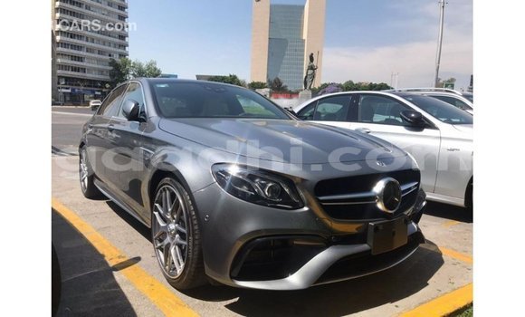 اشتري Imported Mercedes-Benz 190 آخر سيارة في Import - Dubai في الصومال اشتري Imported Mercedes-Benz 190 آخر سيارة في Import - Dubai في الصومال