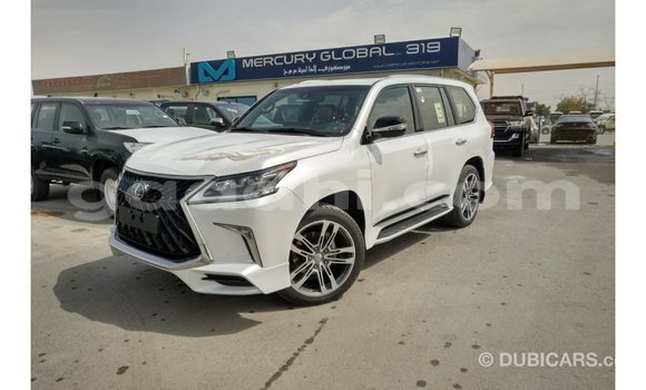 اشتري Imported Lexus LX أبيض سيارة في Import - Dubai في الصومال اشتري Imported Lexus LX أبيض سيارة في Import - Dubai في الصومال