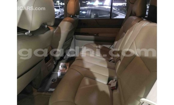 Imported Nissan Patrol White Makiinaa iti Import - Dubai keessatti Somalia keessatti Imported Nissan Patrol White Makiinaa iti Import - Dubai keessatti Somalia keessatti