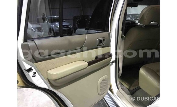 Imported Nissan Patrol White Makiinaa iti Import - Dubai keessatti Somalia keessatti Imported Nissan Patrol White Makiinaa iti Import - Dubai keessatti Somalia keessatti