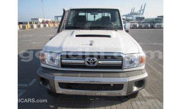 Buy Import Toyota Land Cruiser White Car in Import - Dubai in Somalia Buy Import Toyota Land Cruiser White Car in Import - Dubai in Somalia