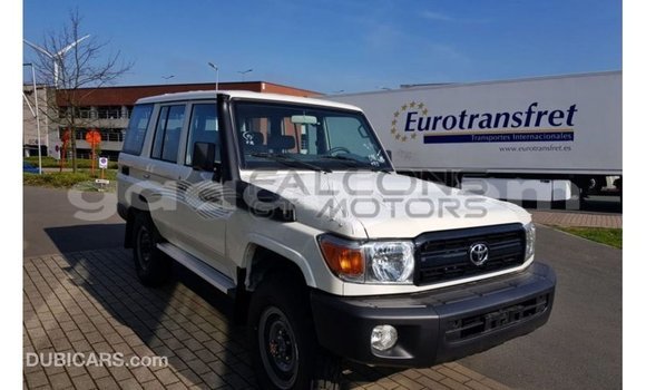 Buy Import Toyota Land Cruiser White Car in Import - Dubai in Somalia Buy Import Toyota Land Cruiser White Car in Import - Dubai in Somalia
