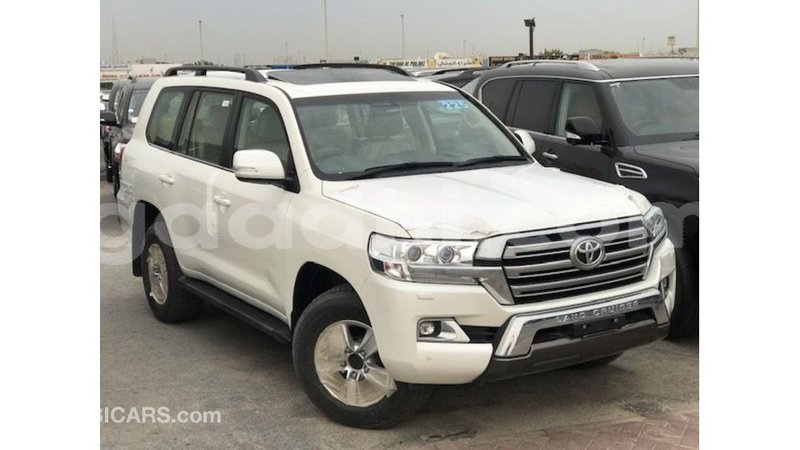 Big with watermark toyota land cruiser somalia import dubai 4604