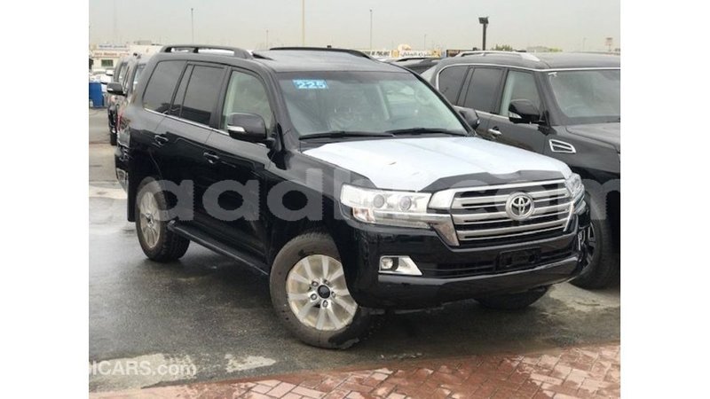 Big with watermark toyota land cruiser somalia import dubai 4607