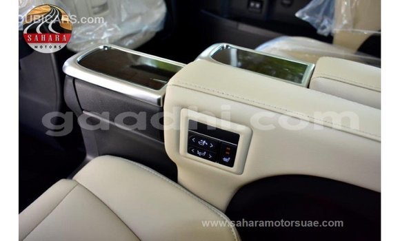 Buy Import Toyota Granvia White Car in Import - Dubai in Somalia Buy Import Toyota Granvia White Car in Import - Dubai in Somalia