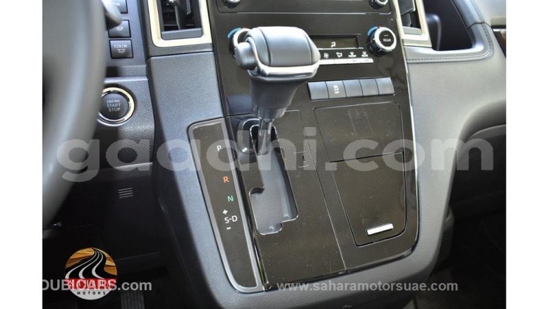 Big with watermark toyota granvia somalia import dubai 4608