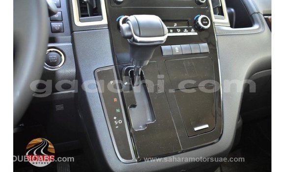 Buy Import Toyota Granvia White Car in Import - Dubai in Somalia Buy Import Toyota Granvia White Car in Import - Dubai in Somalia