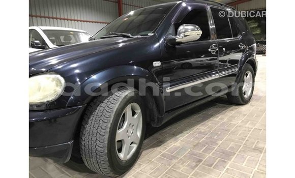Imported Mercedes-Benz 190 (W201) Blue Makiinaa iti Import - Dubai keessatti Somalia keessatti Imported Mercedes-Benz 190 (W201) Blue Makiinaa iti Import - Dubai keessatti Somalia keessatti