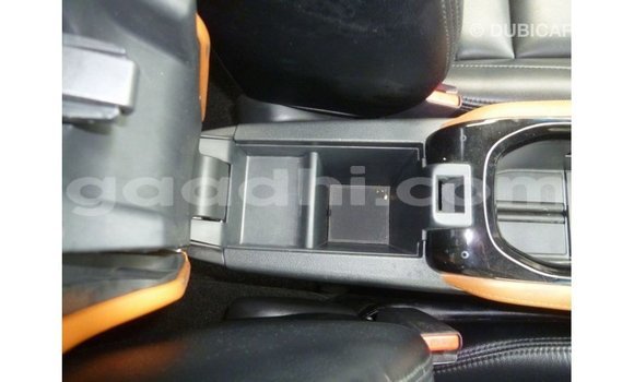 Acheter Import Voiture Honda Vezel Rouge à Import - Dubai, Somalie Acheter Import Voiture Honda Vezel Rouge à Import - Dubai, Somalie