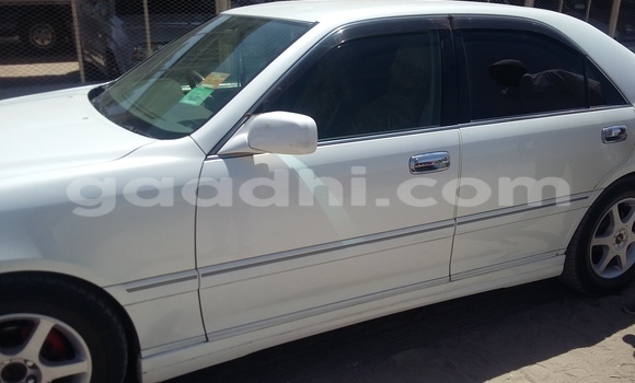 اشتري مستعمل Toyota 4Runner أبيض سيارة في هرجيسا في أرض الصومال اشتري مستعمل Toyota 4Runner أبيض سيارة في هرجيسا في أرض الصومال