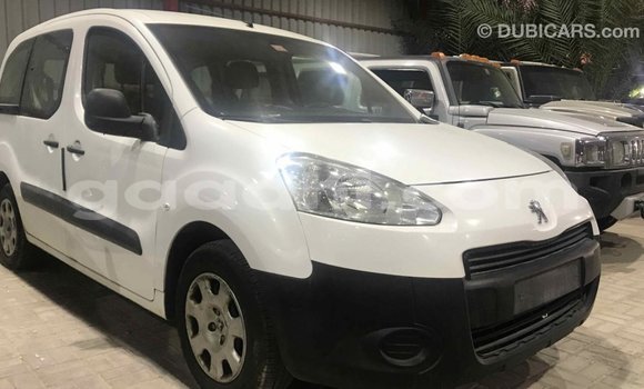 Imported Peugeot Partner White Makiinaa iti Import - Dubai keessatti Somalia keessatti Imported Peugeot Partner White Makiinaa iti Import - Dubai keessatti Somalia keessatti