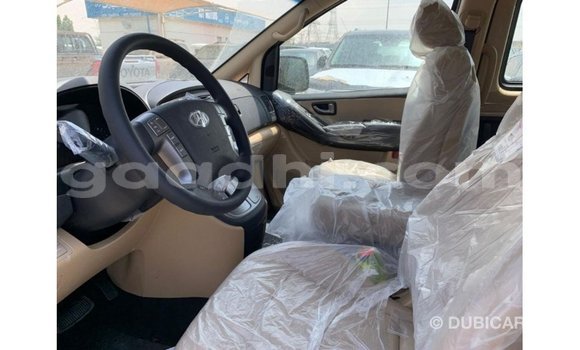 اشتري Imported Hyundai Accent أبيض سيارة في Import - Dubai في الصومال اشتري Imported Hyundai Accent أبيض سيارة في Import - Dubai في الصومال
