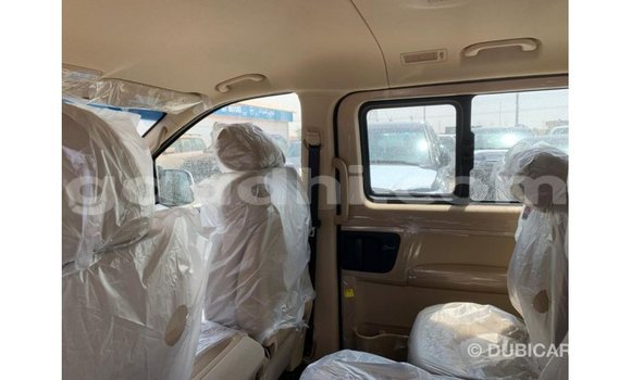 اشتري Imported Hyundai Accent أبيض سيارة في Import - Dubai في الصومال اشتري Imported Hyundai Accent أبيض سيارة في Import - Dubai في الصومال