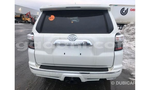 Imported Toyota HiAce White Netiree iti Import - Dubai keessatti Somalia keessatti Imported Toyota HiAce White Netiree iti Import - Dubai keessatti Somalia keessatti