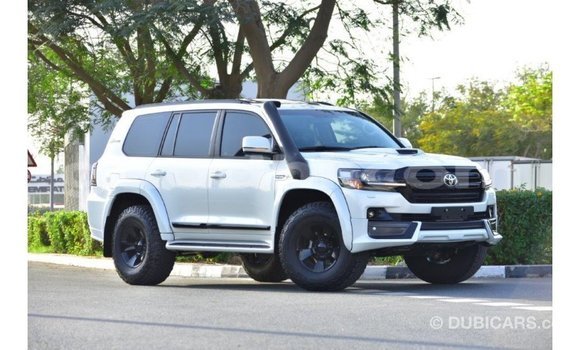 Buy Import Toyota Land Cruiser White Car in Import - Dubai in Somalia Buy Import Toyota Land Cruiser White Car in Import - Dubai in Somalia