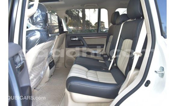 Buy Import Toyota Land Cruiser White Car in Import - Dubai in Somalia Buy Import Toyota Land Cruiser White Car in Import - Dubai in Somalia