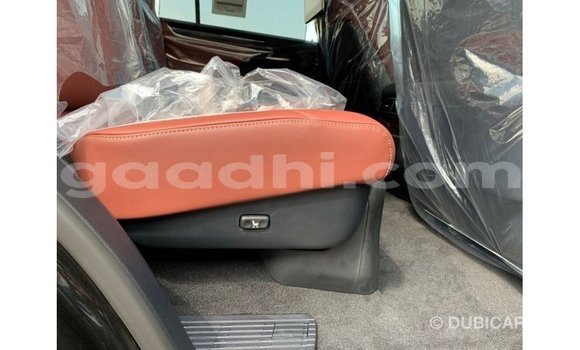 اشتري Imported Lexus LX أسود سيارة في Import - Dubai في الصومال اشتري Imported Lexus LX أسود سيارة في Import - Dubai في الصومال