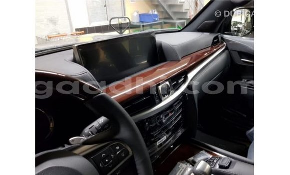 اشتري Imported Lexus LX أبيض سيارة في Import - Dubai في الصومال اشتري Imported Lexus LX أبيض سيارة في Import - Dubai في الصومال