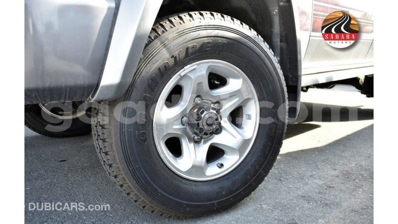Big with watermark toyota land cruiser somalia import dubai 4624