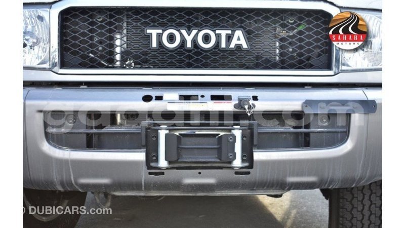 Big with watermark toyota land cruiser somalia import dubai 4624