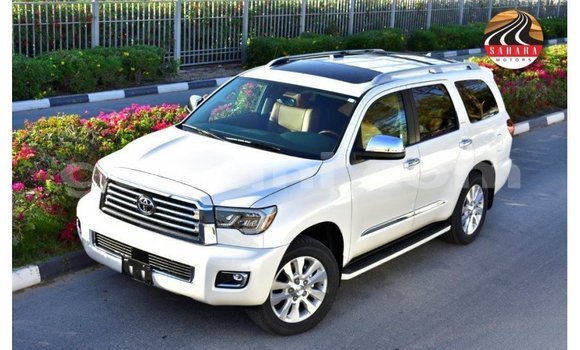 Imported Toyota Sequoia White Makiinaa iti Import - Dubai keessatti Somalia keessatti Imported Toyota Sequoia White Makiinaa iti Import - Dubai keessatti Somalia keessatti