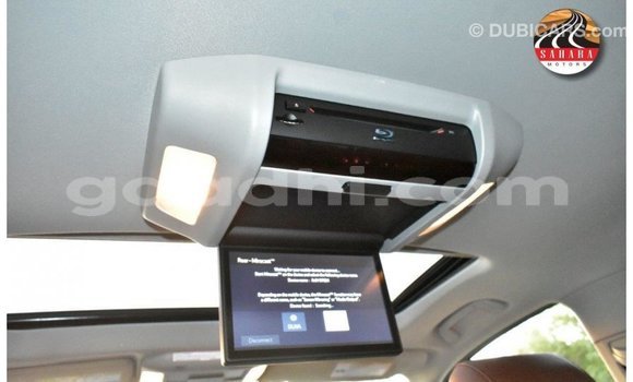 Imported Toyota Sequoia White Makiinaa iti Import - Dubai keessatti Somalia keessatti Imported Toyota Sequoia White Makiinaa iti Import - Dubai keessatti Somalia keessatti