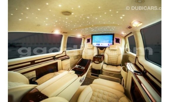 Buy Import Mercedes-Benz 190 (W201) Black Car in Import - Dubai in Somalia