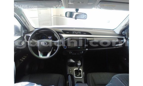 اشتري Imported Toyota Hilux أبيض سيارة في Import - Dubai في الصومال اشتري Imported Toyota Hilux أبيض سيارة في Import - Dubai في الصومال