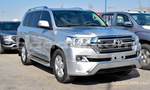 Imported Toyota Land Cruiser Other Makiinaa iti Import - Dubai keessatti Somalia keessatti Imported Toyota Land Cruiser Other Makiinaa iti Import - Dubai keessatti Somalia keessatti