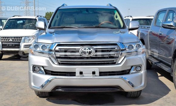 Imported Toyota Land Cruiser Other Makiinaa iti Import - Dubai keessatti Somalia keessatti Imported Toyota Land Cruiser Other Makiinaa iti Import - Dubai keessatti Somalia keessatti