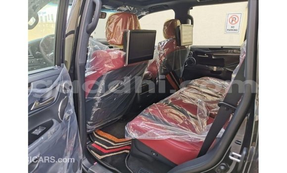 اشتري Imported Lexus LX أسود سيارة في Import - Dubai في الصومال اشتري Imported Lexus LX أسود سيارة في Import - Dubai في الصومال