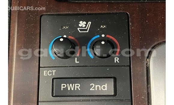 Acheter Import Voiture Toyota Land Cruiser Noir à Import - Dubai, Somalie Acheter Import Voiture Toyota Land Cruiser Noir à Import - Dubai, Somalie