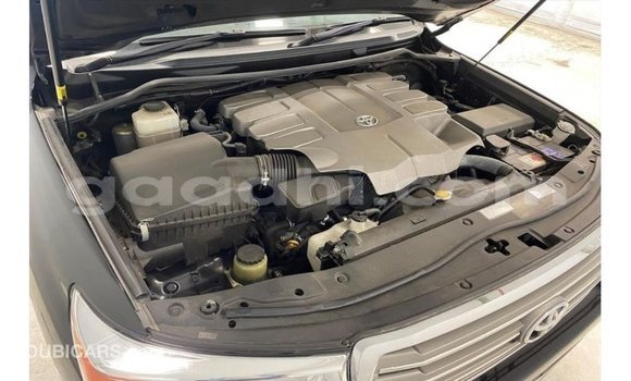 Acheter Import Voiture Toyota Land Cruiser Noir à Import - Dubai, Somalie Acheter Import Voiture Toyota Land Cruiser Noir à Import - Dubai, Somalie
