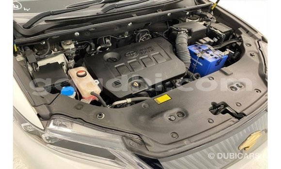 Acheter Import Voiture Toyota Harrier Blanc à Import - Dubai, Somalie Acheter Import Voiture Toyota Harrier Blanc à Import - Dubai, Somalie