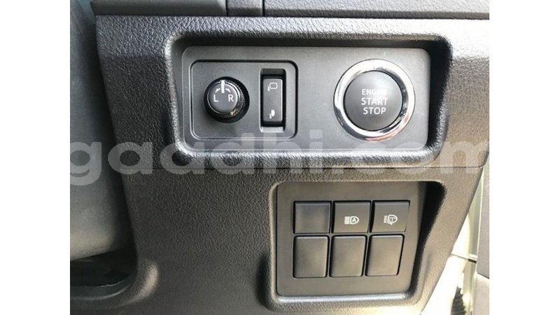 Big with watermark toyota prado somalia import dubai 4635