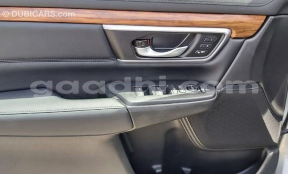 Acheter Import Moto Honda C Autre à Import - Dubai, Somalie Acheter Import Moto Honda C Autre à Import - Dubai, Somalie