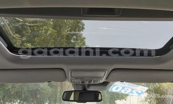 Acheter Import Moto Honda C Autre à Import - Dubai, Somalie Acheter Import Moto Honda C Autre à Import - Dubai, Somalie