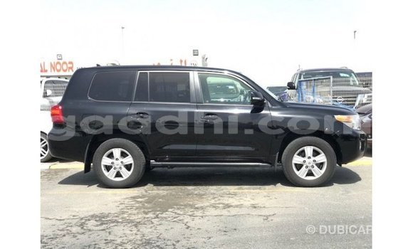 Acheter Import Voiture Toyota Land Cruiser Noir à Import - Dubai, Somalie Acheter Import Voiture Toyota Land Cruiser Noir à Import - Dubai, Somalie