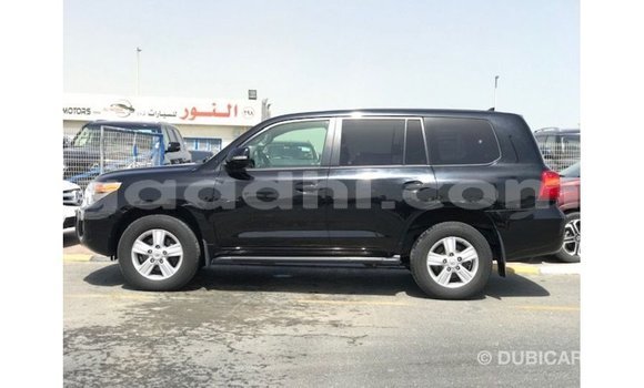 Acheter Import Voiture Toyota Land Cruiser Noir à Import - Dubai, Somalie Acheter Import Voiture Toyota Land Cruiser Noir à Import - Dubai, Somalie