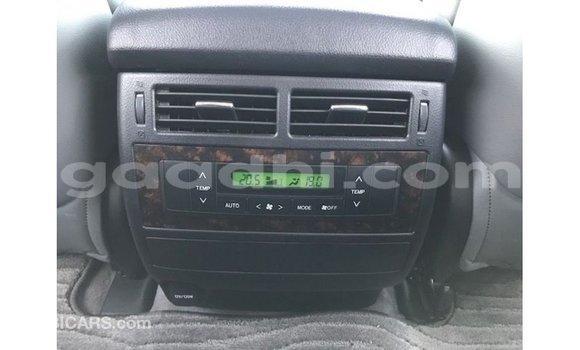 Acheter Import Voiture Toyota Land Cruiser Noir à Import - Dubai, Somalie Acheter Import Voiture Toyota Land Cruiser Noir à Import - Dubai, Somalie
