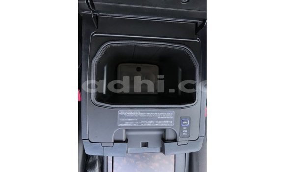 Acheter Import Voiture Toyota Land Cruiser Noir à Import - Dubai, Somalie Acheter Import Voiture Toyota Land Cruiser Noir à Import - Dubai, Somalie