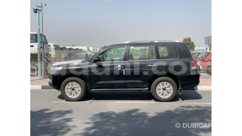 Big with watermark toyota land cruiser somalia import dubai 4644