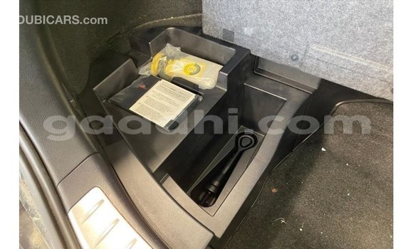 ይግዙ Imported Toyota Harrier ጥቁር መኪና በ Import - Dubai በ ሶማሊያ ይግዙ Imported Toyota Harrier ጥቁር መኪና በ Import - Dubai በ ሶማሊያ